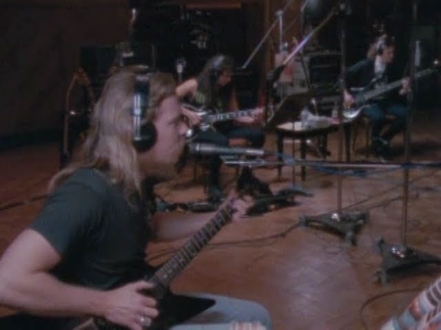 Metallica: Nothing Else Matters (Official Music Video)