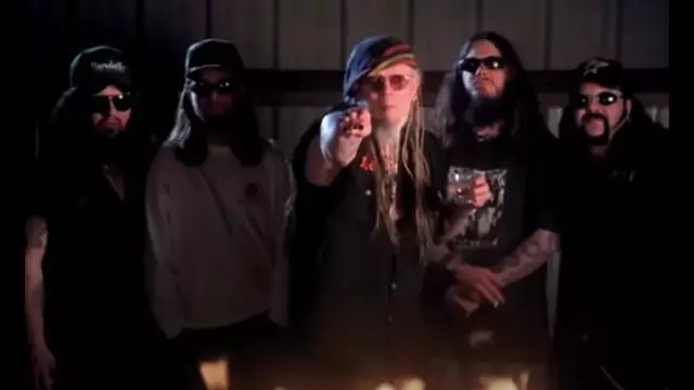 Pantera - Revolution Is My Name (Official Music Video)