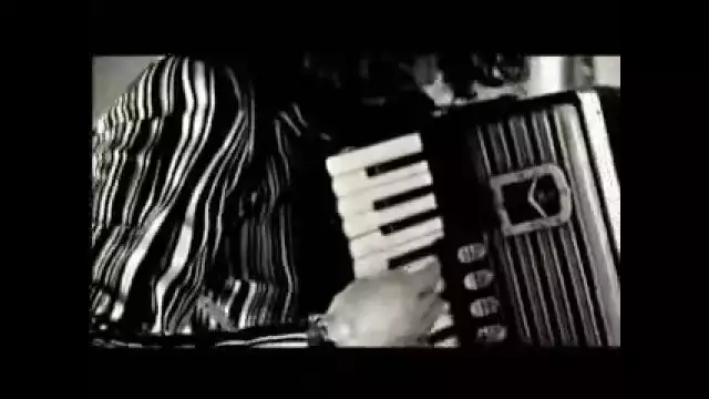 Bunbury - Sácame de aquí (Videoclip Oficial)