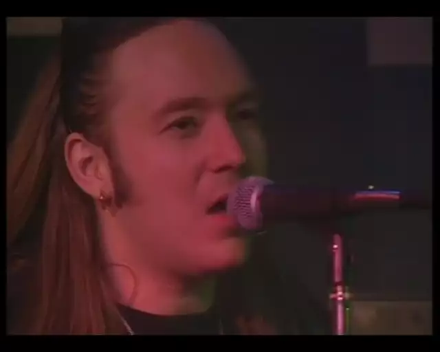 HAMMERFALL - Glory To The Brave (OFFICIAL MUSIC VIDEO)
