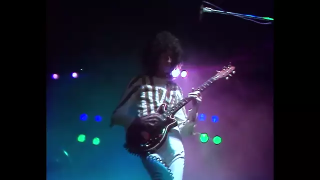 Queen – Bohemian Rhapsody (Official Video Remastered)