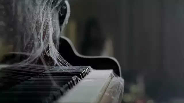 Within Temptation - Memories (Music Video)